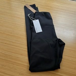 Reformation ecomove high rise leggings XS black NWT